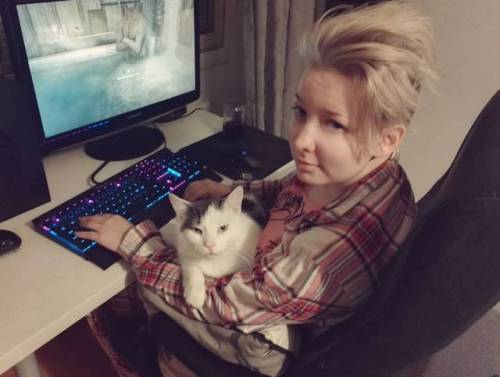 I gotta gaming buddy#gaming #tesv #skyrim #elysiumestate #orc #pc #modded #messyhairdontcare #noma