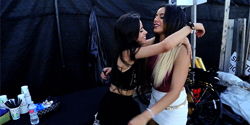 mxmstoons:  Camila giving Dinah a koala hug       