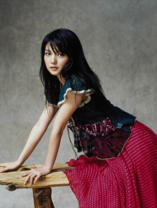 kawaist: Sayumi Michishige　道重さゆみ Japanese idol, member of Morning Musume, born in 1989. reblogged wi