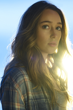 alyciasdebnamcarey:  Fear the Walking Dead Season 2: Alycia as Alicia Clark (HQs)  