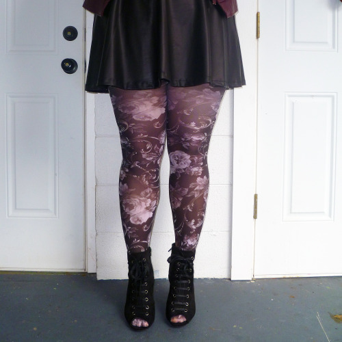 hisblackdress: Click here to find out where I got everything in this ootd! These tights, guys. These