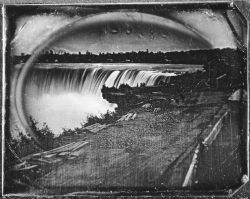 mpdrolet:  View of Niagara Falls in winter,