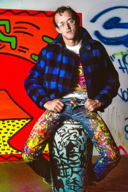 twixnmix:   Keith Haring photographed by