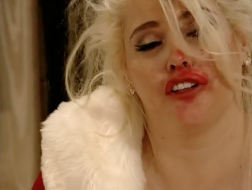 nightcapnelly:The Anna Nicole Show Christmas Special, aired 12/15/2002