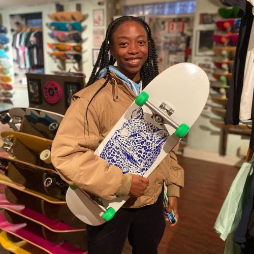 Skateshop Day Support🙏 (at Uncle Funkys Boards)
https://www.instagram.com/p/Co2THpIOfg4/?igshid=NGJjMDIxMWI=