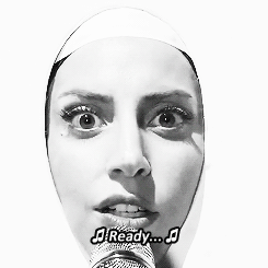 -Give her no A-P-P-L-A-U-S-E -DO NOT buy ARTPOP on November 11. -She’s over.  