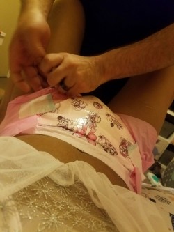 sunnywittledays:  daddy put me in a diaper