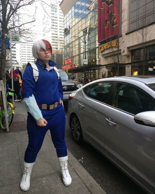#Sakuracon day 2! I was #todoroki today and I got to go to the #bnha photoshoot and I got take photo