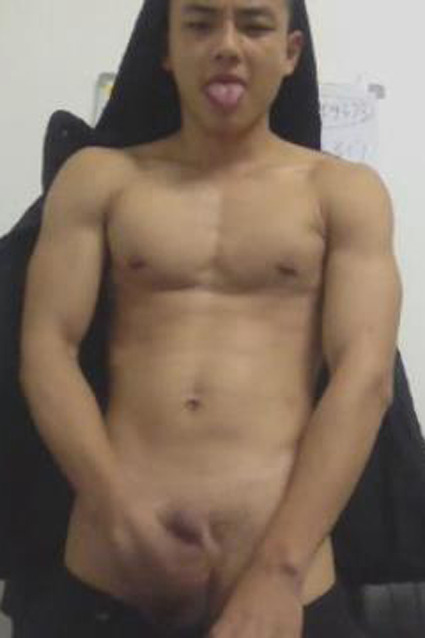 strong-sexy-proud-asian-men: Mmmmm…look at all that delicious cum!