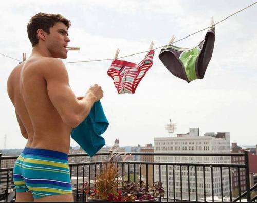 fraternityrow:Fraternity Row | In the game  