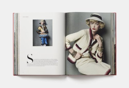 GraceThe American Vogue Years Grace CoddingtonPhaidon Press, London 2016, 408 pageseuro 165,00The s