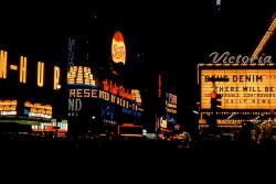 vintageeveryday:  Times Square at night,