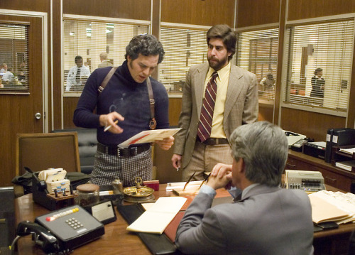HQ stills of Mark, Jake Gyllenhaal and RDJ in Zodiac. (2007) 