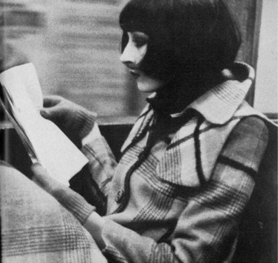 thesebooksareolderthanyou:  Anjelica Huston c.1972