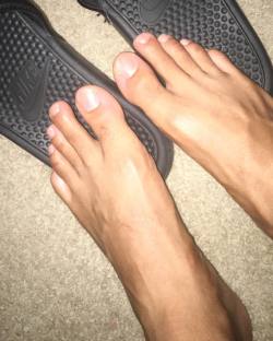 codenameswagg:  I’ve never had a pedicure. What does it feel like?