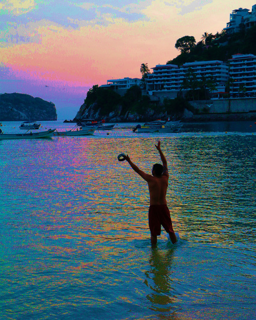 “El pescador de Vallarta” en esta fotografía se capturaron los colores que parecen magia