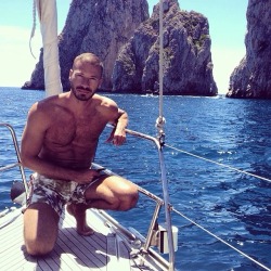 callmeswimmer:  luz-natural: Next year Capri @maurof27  Fine looking young man!!