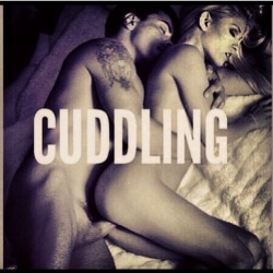 xoshayy420:  How to cuddle