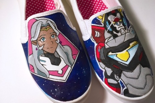 artandalexandra: The process for painting my Princess Allura and Voltron shoes!