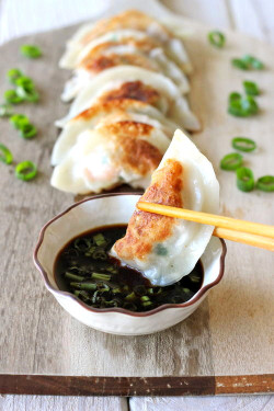 heygingergirl:  Things that should be in my mouth…now.