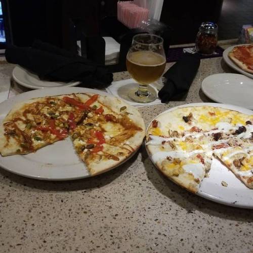 Thai chicken and bacon chicken ranch pizza @brixxparkside. Also pictured: @victorybeer&rsquo;s H