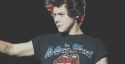  @Harry_Styles : People keep calling me a toe?! 