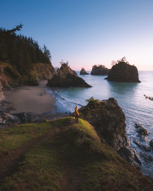 jeraldmcdermott:At peace on the Oregon Coast Instagram: @jeraldmcdermott