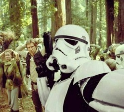 lolfactory:  Don’t usually take selfies, but I captured some rebel scum and wanted to share funny tumblr[via imgur]