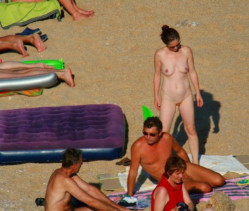 benbrit1:  A few lovely naked ladies.