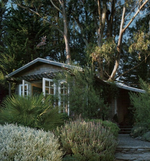 vintagehomecollection: California Cottages: Interior Design, Architecture &amp; Style, 1996