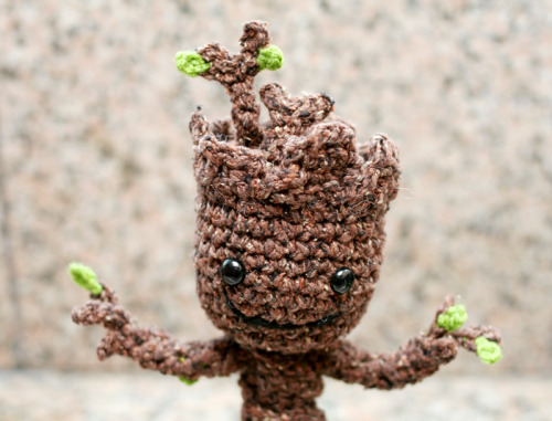 batmanandsobbin:
“ probablymyself:
“ dbvictoria:
“ Free Crochet Pattern: Potted Baby Groot from Guardians of the Galaxy
”
Brenda!
”
SCREECH. I need to go to michaels to get the stuff to make this!
”