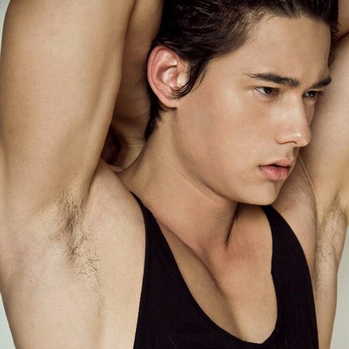 sunshyneyabago: sunshyneyabago.tumblr.com/archive handsome model …