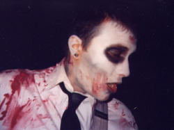 psychotic-gerard:31/10/2003 - photographed by Drew Guarini (DrewG7)and more photos from the show in the drive below (sourced from him, not me.)Halloween Photos - Google Drive