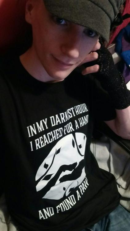So a fantabulous friend sent me two shirts! <3 One in blue, and this one which is in black. I fucking adore them. What a fantastic gift! Even if they do show how furry trash I am, I still absolutely love them.