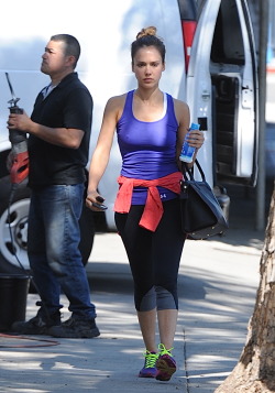 celebs-nudes:  Jessica Alba - Pokies leaving a gym