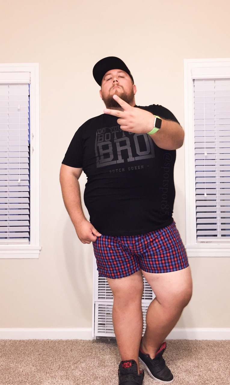 spotspot85:  ’heartbreaker’’do you even bottom bro’ shirt by lessdanthree