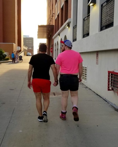 Crop tops and short shorts. . . . . . . . . . . #stockyboy #gogobear #gaybears #gaybeard #profeshgl