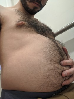 Porn :Way overstuffed today 🐷🐷 photos