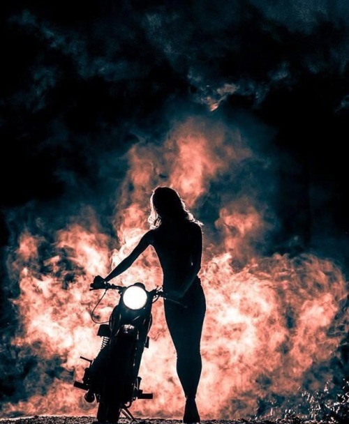 dogadakimotorcu: ghostrider girl