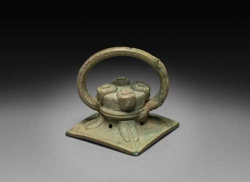Cover with Handle, c. 600-221 BC, Cleveland Museum of Art: Chinese ArtSize: Overall: 9 cm (3 9/16 in