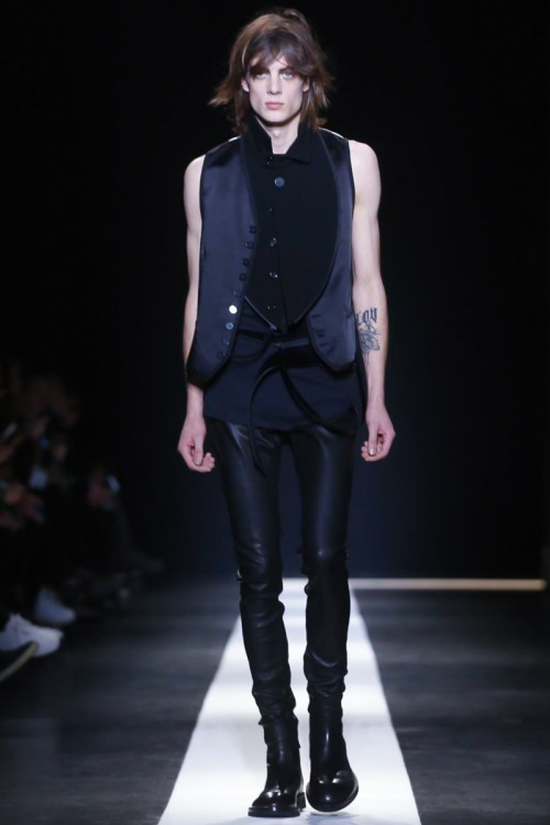 fagunt:  Ann Demeulemeester autumn/winter 2015