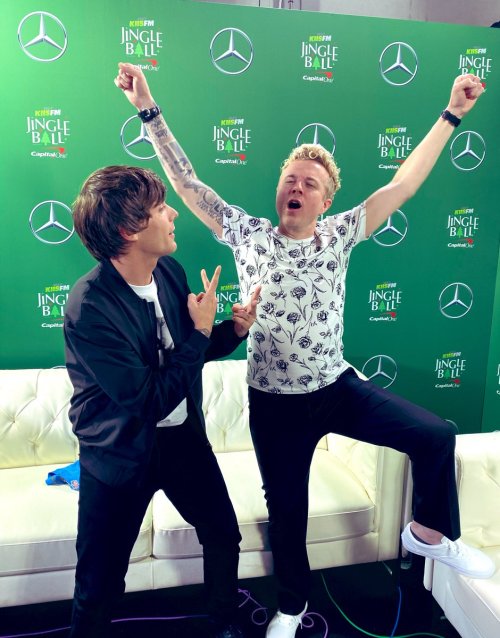 @JoJoWright THIS GUY!!! @Louis_Tomlinson!!! #KIISJingleBall #JoJoOnTheRadio #LouisTomlinson (I&rsquo