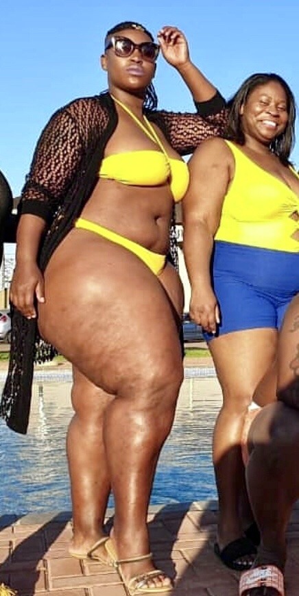 gurillaboythamane:  thickblackone:  sigmanate:    Thick thick baby girl   SO SEXY