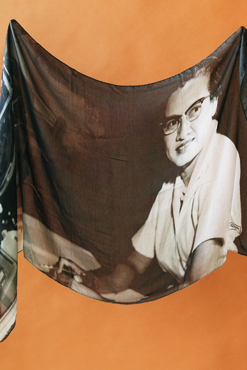 kaajoo:  Slow Factory created 8 scarves, each celebrating a woman who inspires in her own right. #Fa