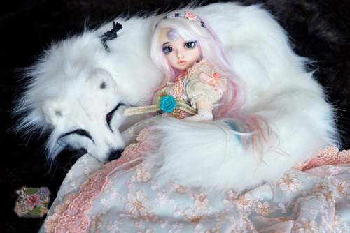 The werewolf &amp; the unicorn princess.