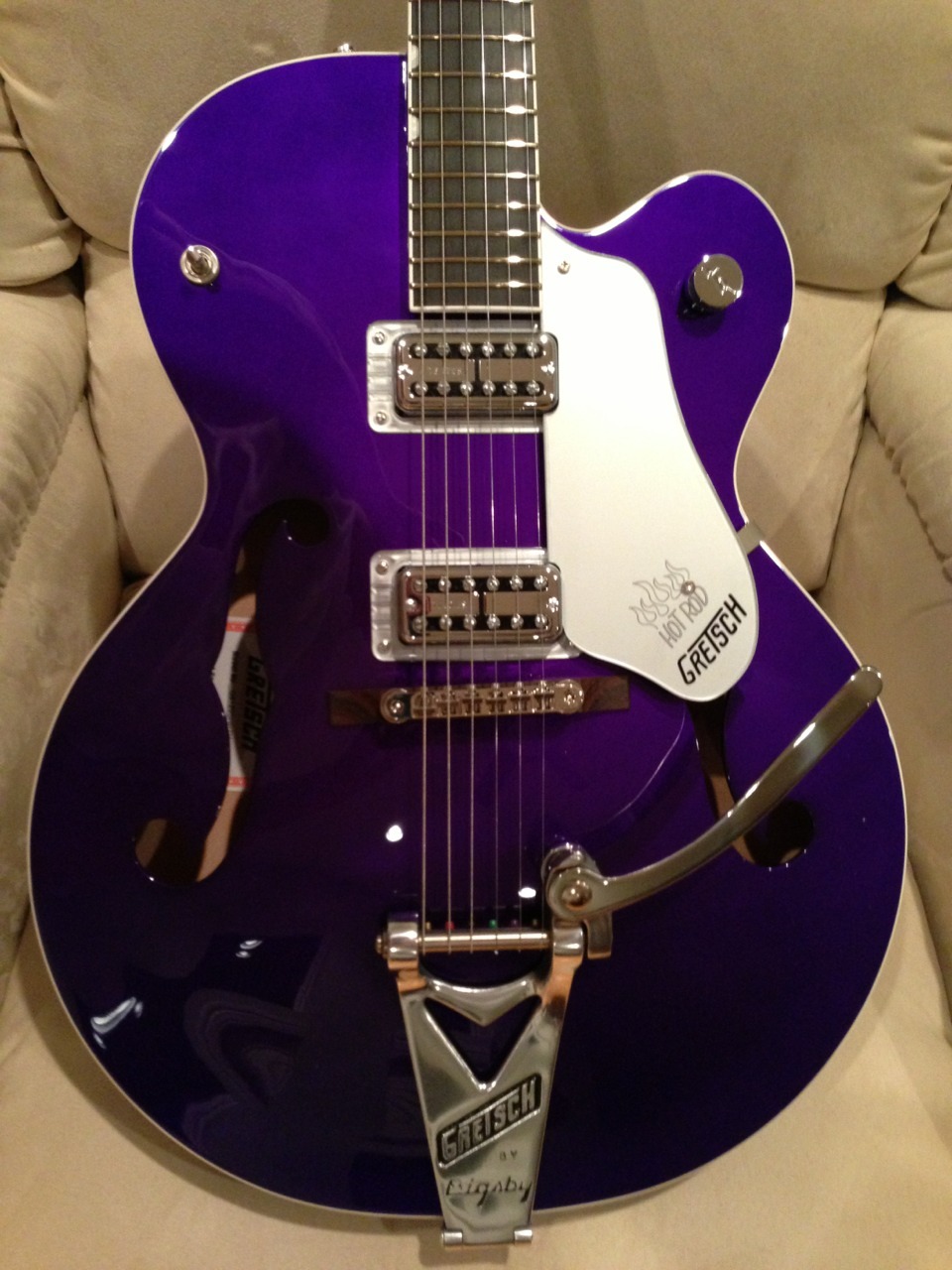 pauly70:  Gretsch Brian Setzer Hot Rod in purple. This is one sweet guitar. 