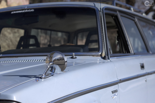 mr2mrnot:  getamongst-it:  driftk1ngs:  https://www.flickr.com/photos/coreywphotoBagged Volvo 200 Series Wagon  so many volvos today  Love this volvo