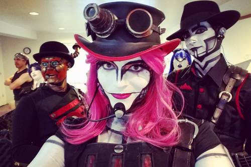 bunnybennett: Showtime! #steampoweredgiraffe #bunnybennett