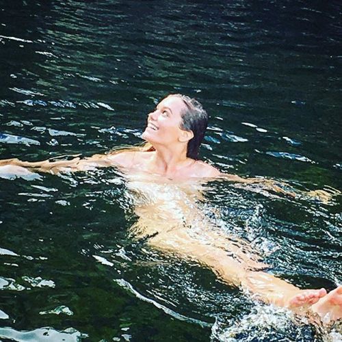 naturalswimmingspirit: ATLF EGERIE 2016 CORAL SWINDELLS #skinnydiping #nude #apoil #swimnaked #whyno