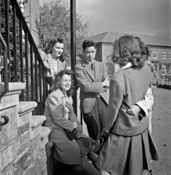 yesterdaysprint:  Woodrow Wilson High School students, Washington DC, 1943